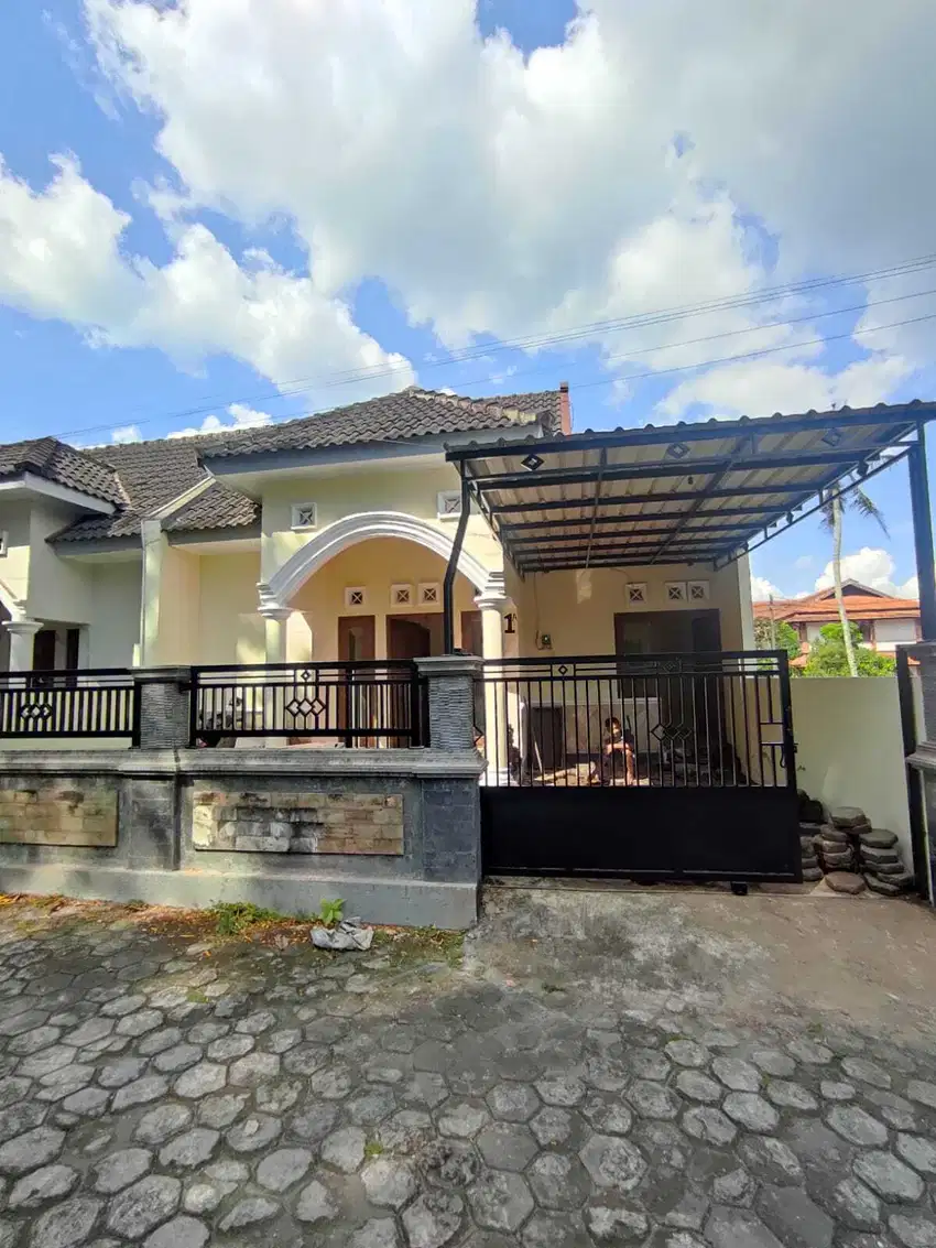 Dalam perumahan : Rumah Dijual Jogja, Utara terminal condongcatur