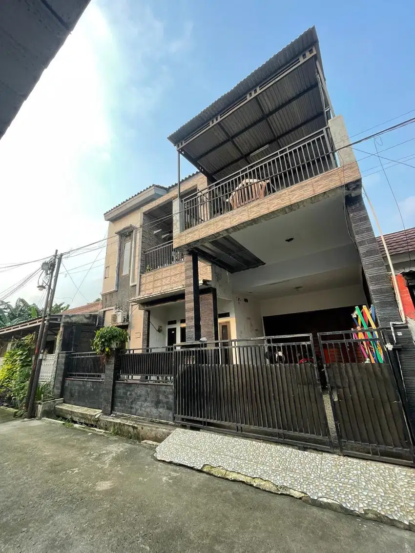 Di Jual Rumah Siap Huni di Jalan Maluku Depok