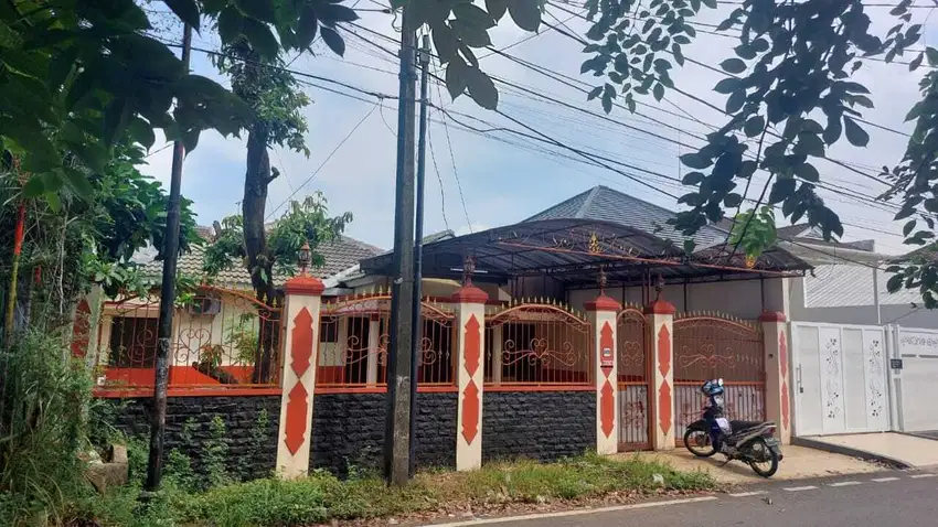 Dijual Rumah Luas di Pulogebang Permai, Jakarta Timur