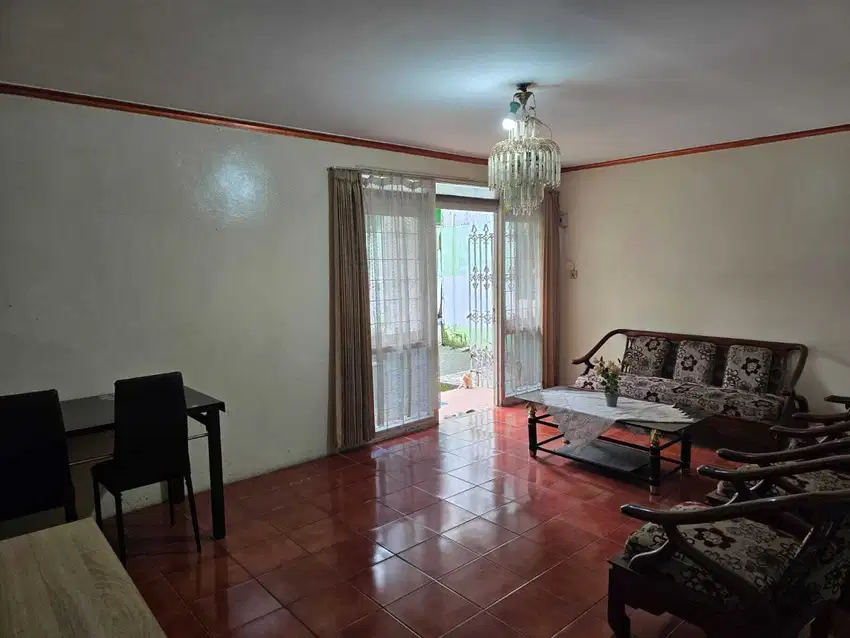 Disewakan Rumah Siap Huni Lokasi Strategis & Nyaman di Jl. Moch Toha