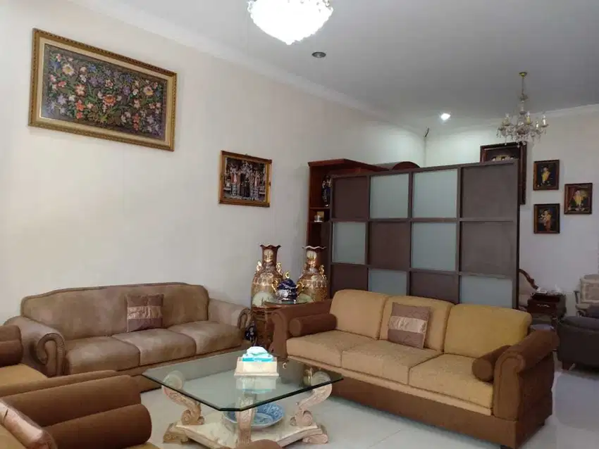 Rumah mewah Luxury terawat, dan kokoh di Turangga Buahbatu Bandung