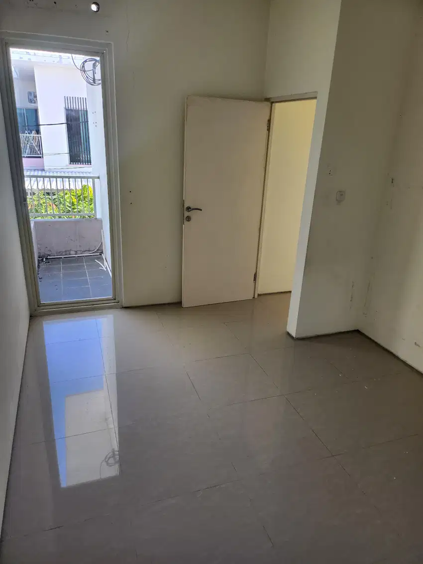 Rumah Bergengsi Siap Huni Terjangkau Satu Langkah Dari Citraland, Sura