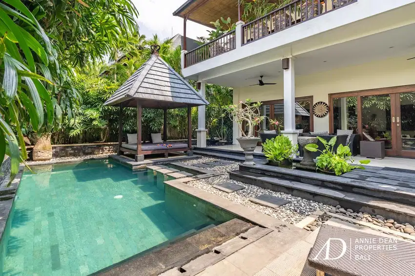 FREEHOLD | 2-BEDROOM VILLA JUST 100M FROM THE BEACH IN SEMINYAK