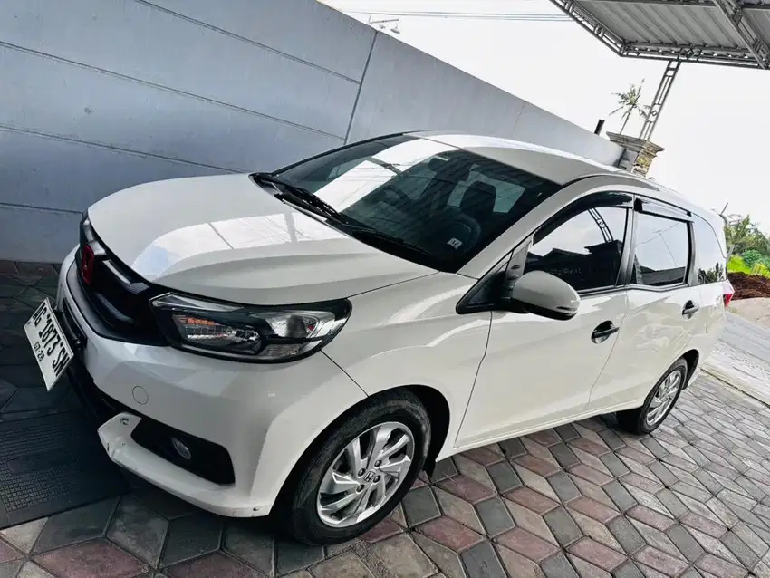 Mobilio putih 2018 mt facelift manual
