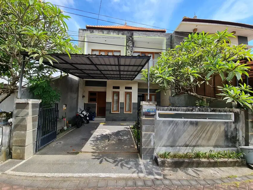 RUMAH MODERN MINIMALIS DUA LANTAI DI KUTA PERMAI