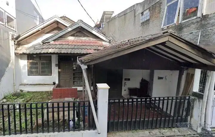 Rumah lama hitung tanah area antapani akses jalan lebar