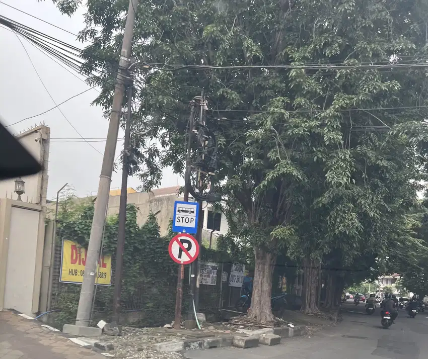 Raya margorejo indah komersial area