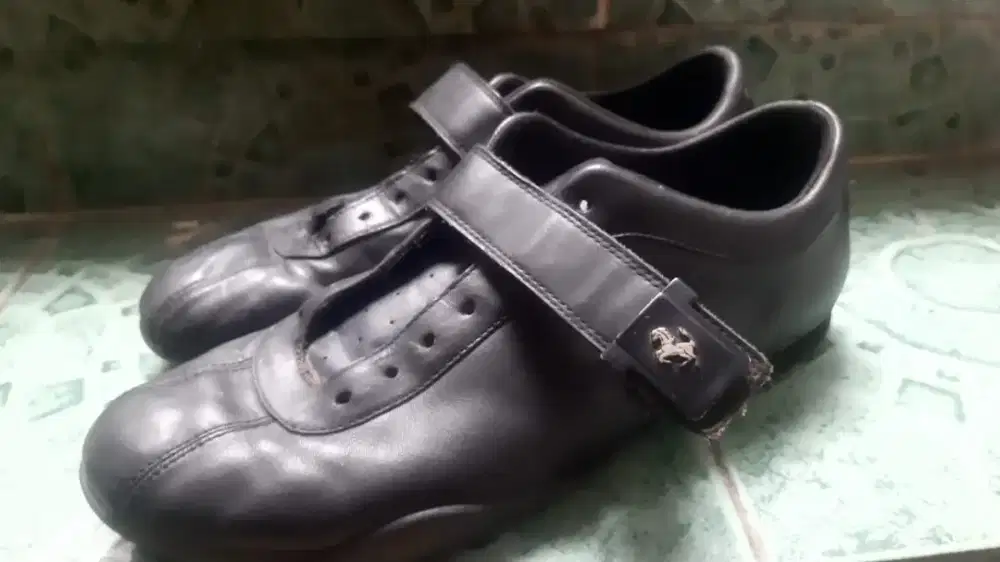 Sepatu FILLA Ferrari original 44