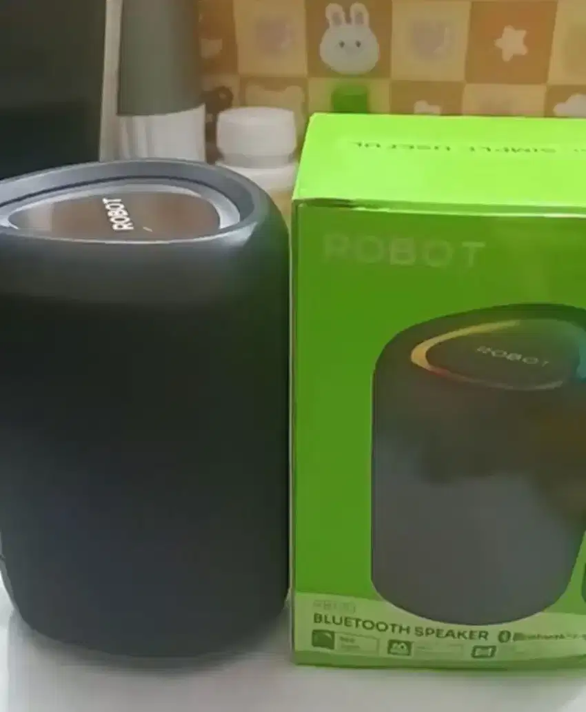 Speaker bluetooth robot