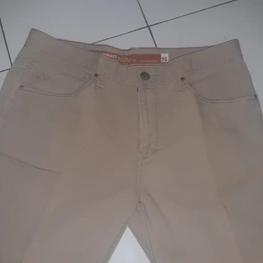 Celana panjang 36 watchout warna coklat