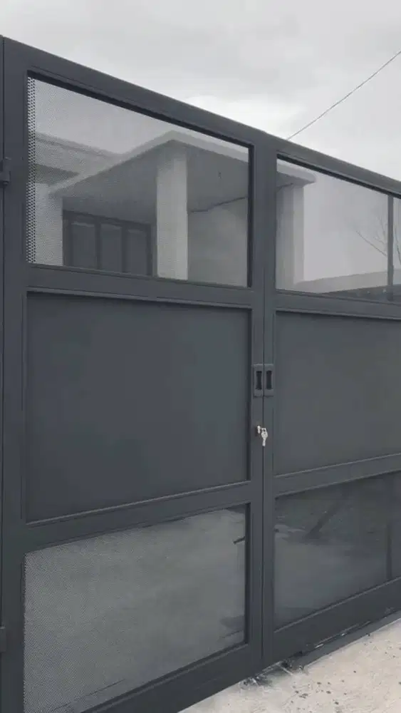 pagar rumah plat bolong survei se jabodetabek