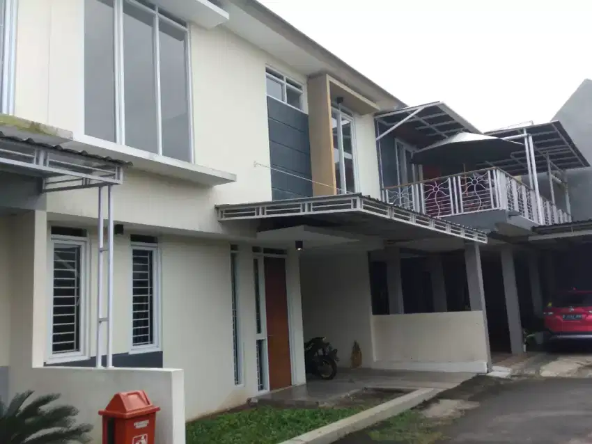 Rumah siap huni murah strategis selangkah ke Ciwastra Buahbatu