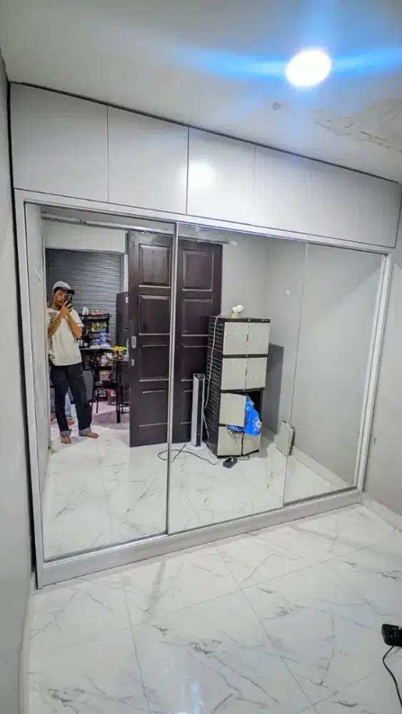 Lemari baju 3 pintu sliding door full kaca cermin kabinet