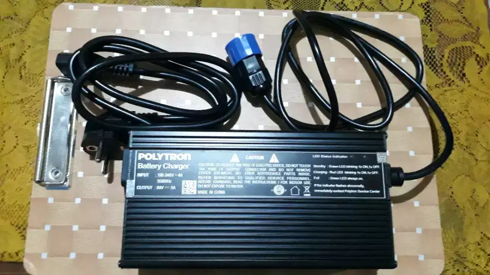 ADAPTOR ORIGINAL CHARGER MOTOR LISTRIK 5A M23