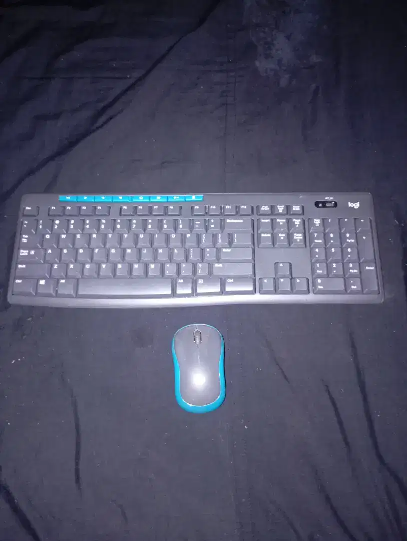 Keyboard Wireless & Mouse Wireless Logitech MK275 Second Like New