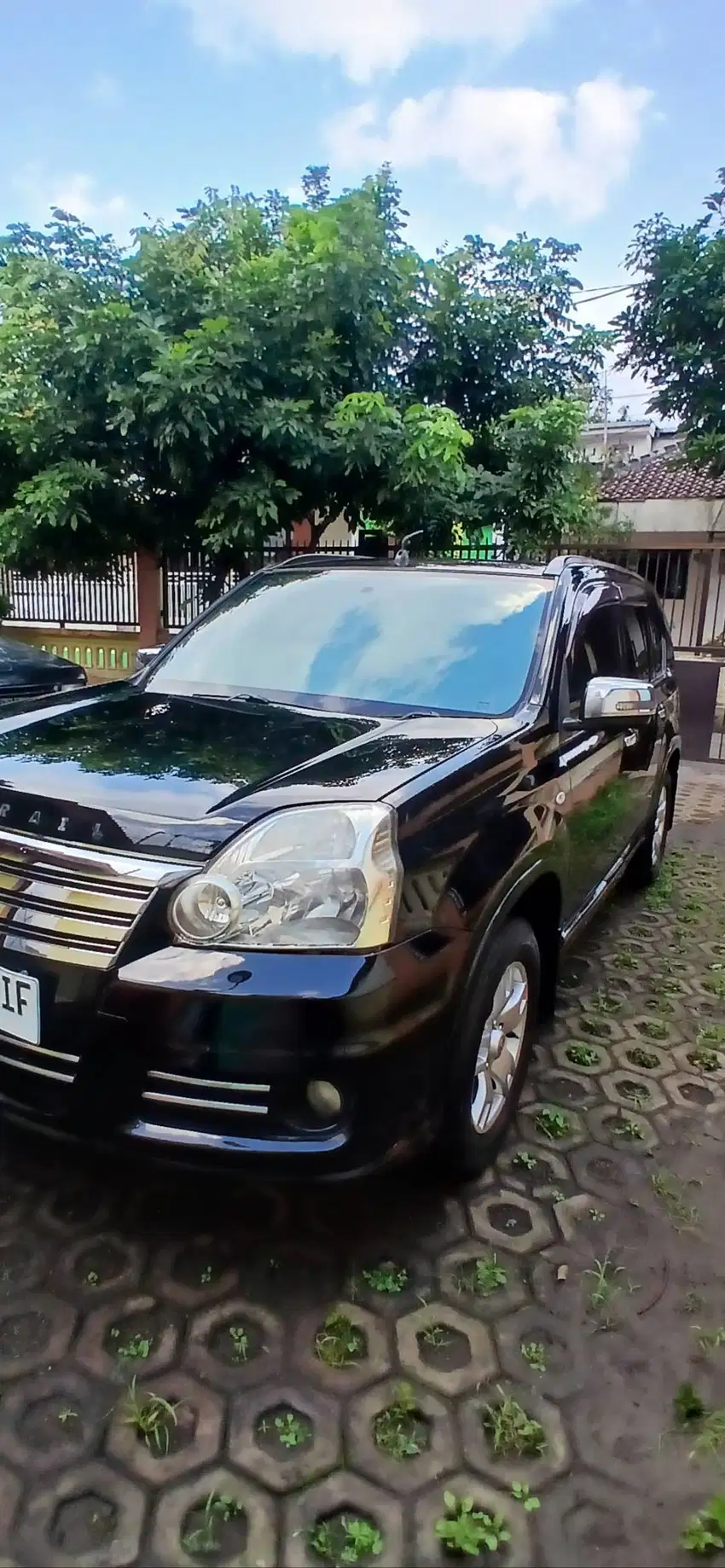 Limited edition X-Trail