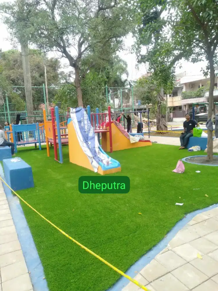 Toko rumput sintetis