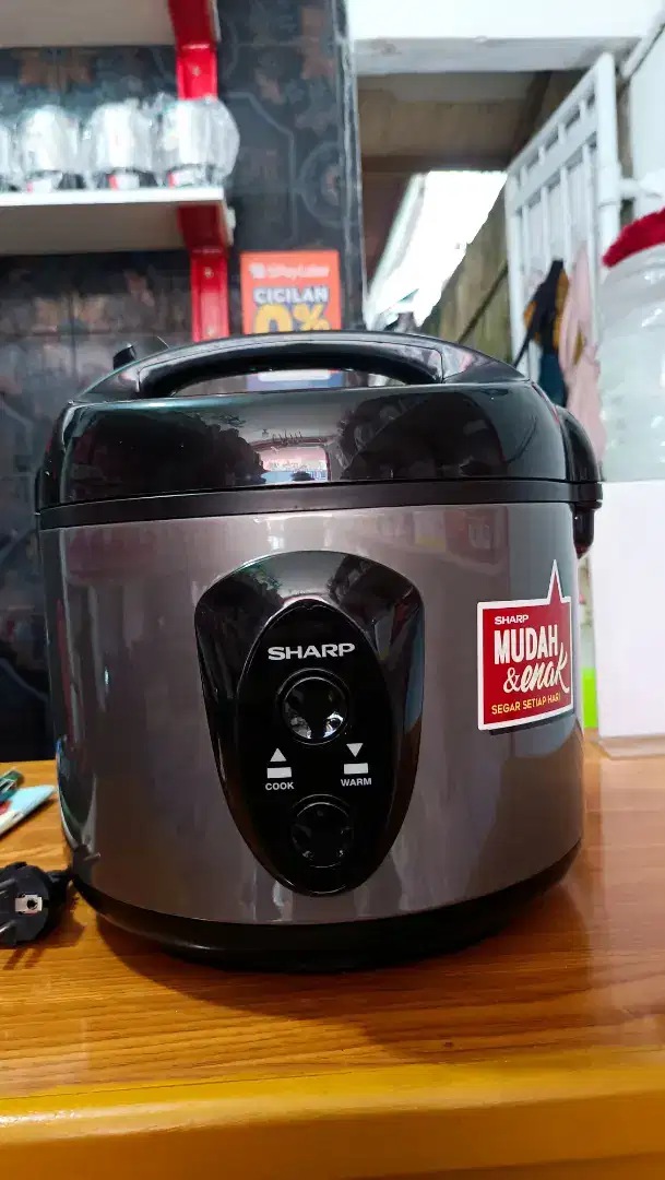 Rice Cooker Sharp Magic Com KS-N18MG-RD 1.8 L.