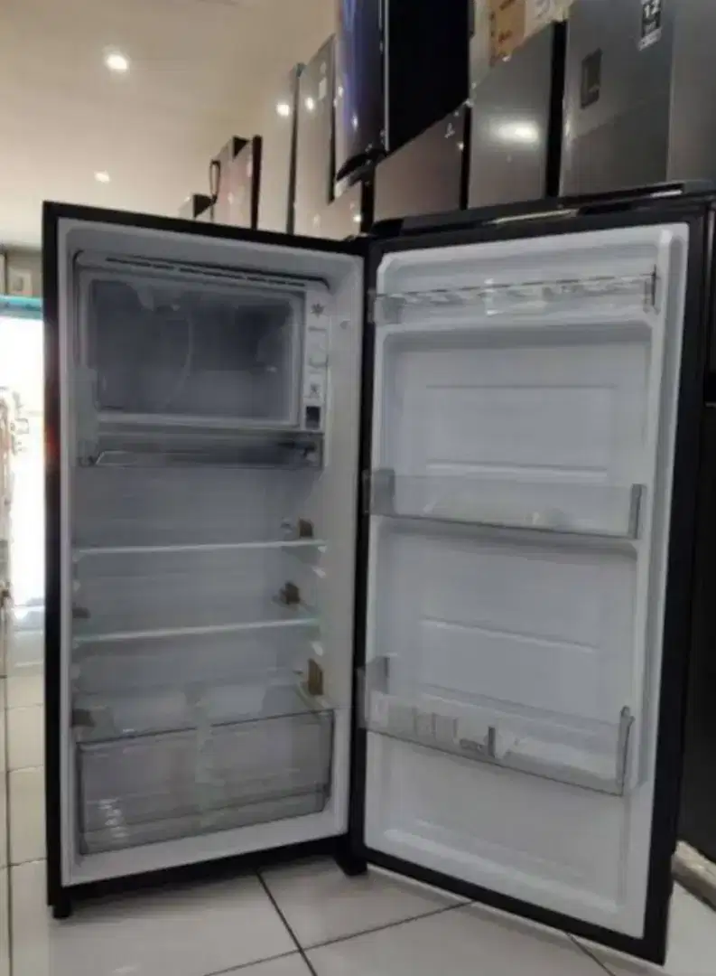 Kulkas aqua 1 pintu