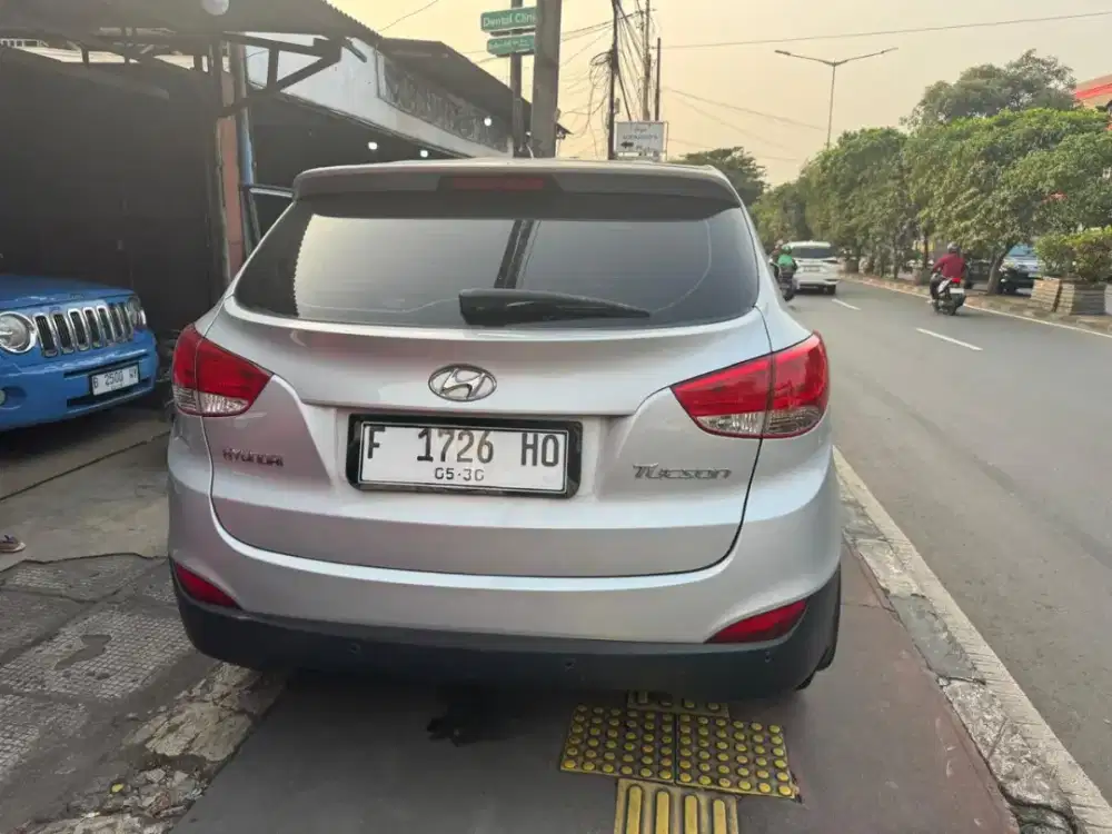 Hiyundai new tuchson 2012 AT pajak on