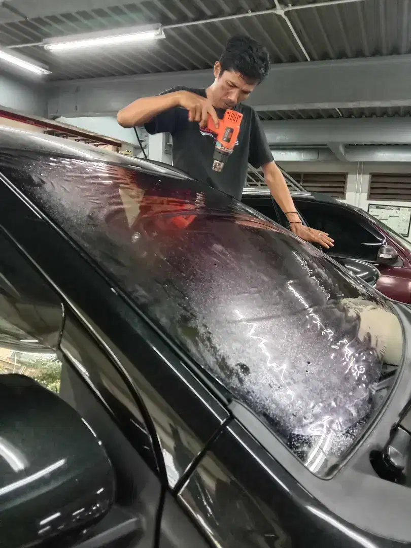 Rajanya pasang kaca film mobil da gedung