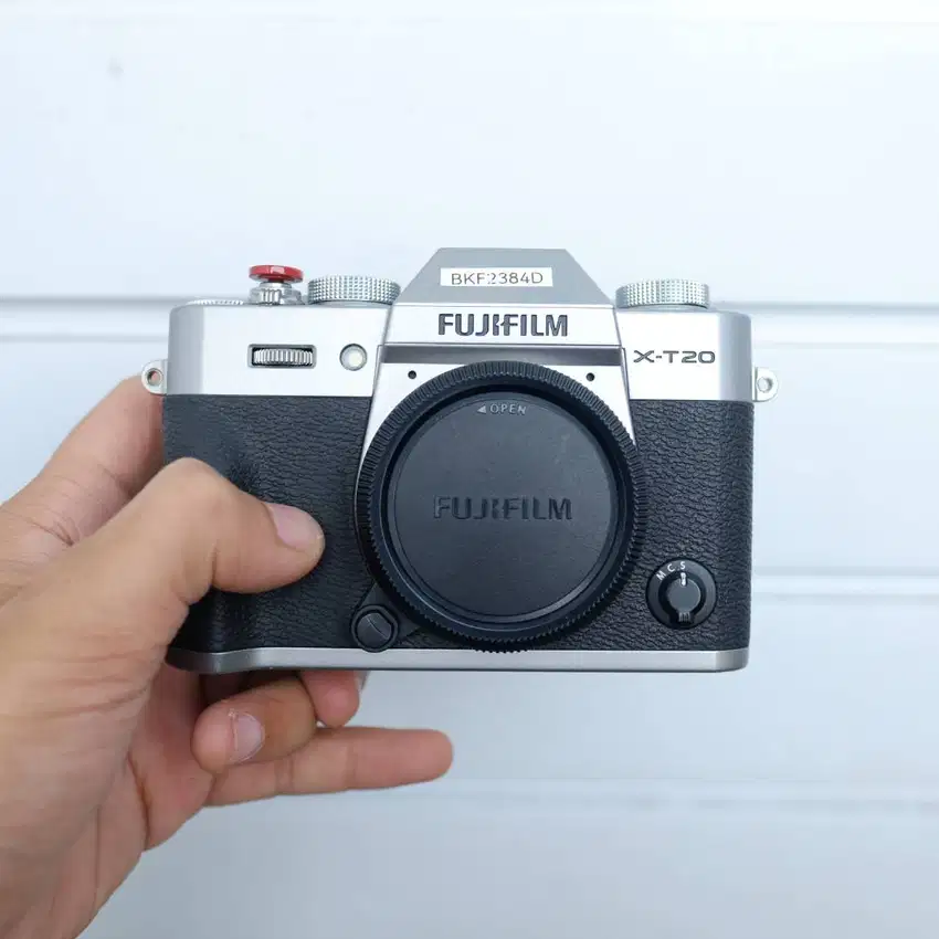 Fujifilm XT20 Body Only Fullset Box