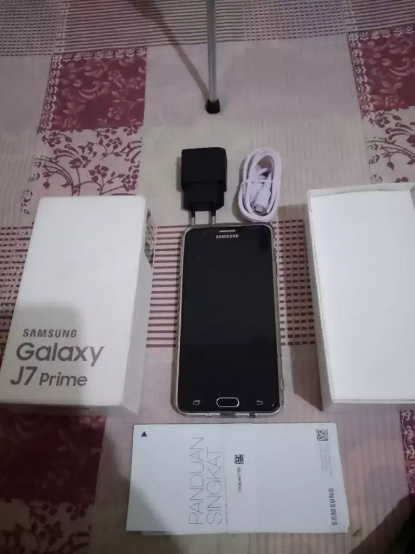 SAMSUNG GALAXY J7 PRIME 3/32 GB. fullset, normal lancar jaya