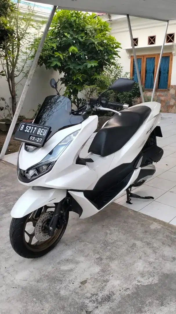 Bissmillah dijual motor Honda PCX 160cc 2022 istimewa