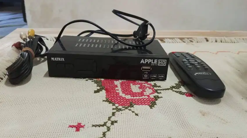 STB di gital tv Matrix Apple Merah Normal mulus.