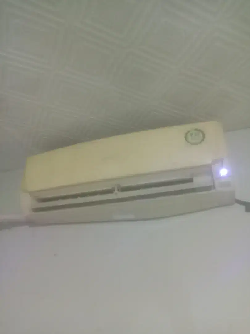Jual AC Sharp 1/2PK