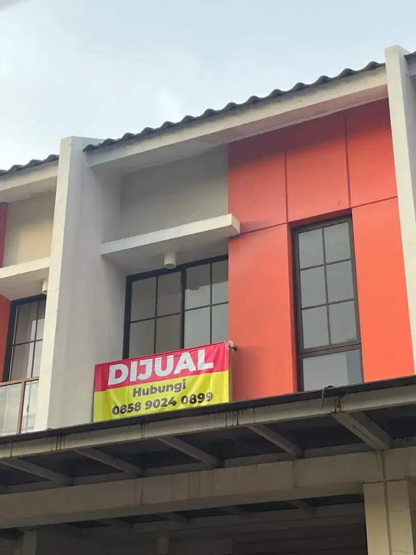 Disewakan rumah green village cipondoh
