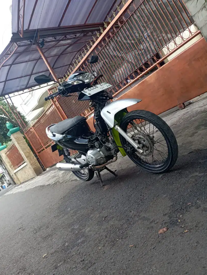 Motor Kharisma Tahun 2003