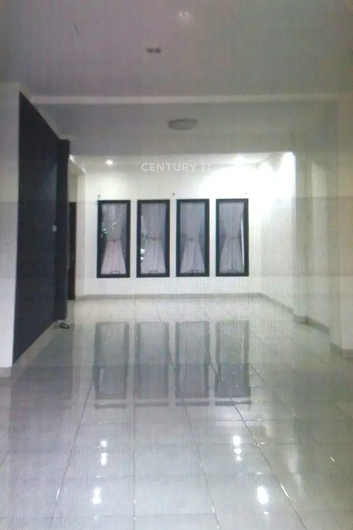 Rumah Siap Huni Di Emerald Bintaro 8060