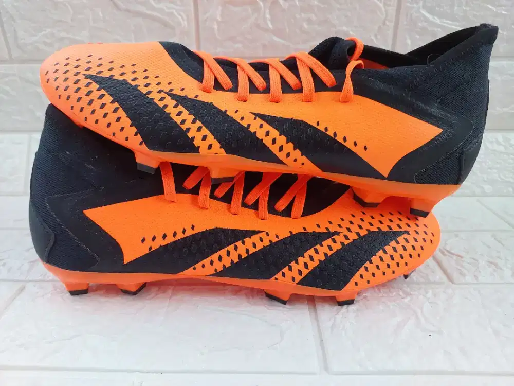 Sepatu Bola Predator Accuracy.3 FG