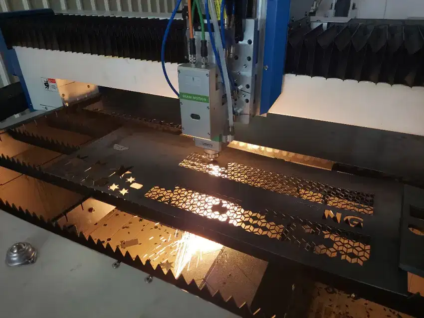Sales Marketing Wanita Laser Cutting Sidoarjo Berpengalaman