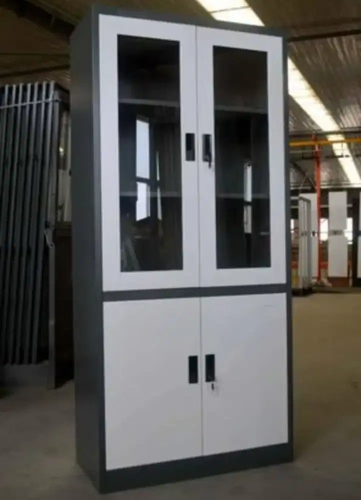 Lemari Besi 4 Pintu Swing Importa FC 06 SX