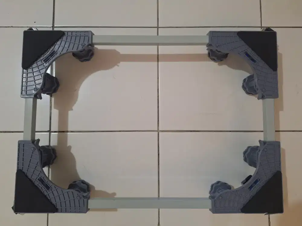 Alas Mesin Cuci / Alas Kulkas Tahan Karat Kaki Roda Dapat Disesuaikan