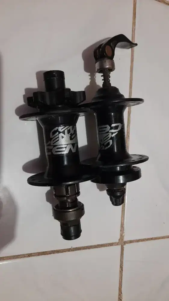 Dijual hub free hub bekas