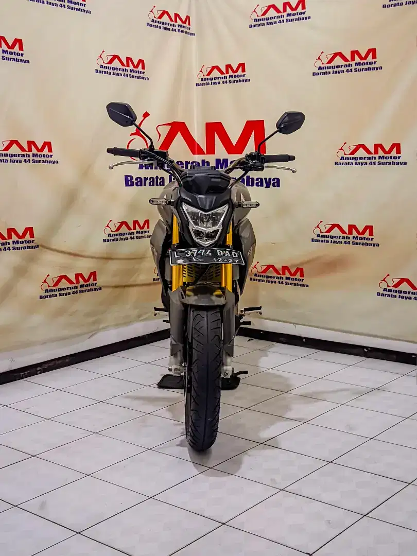 Honda New CB 150R SE Tahun 2022 warna silver
