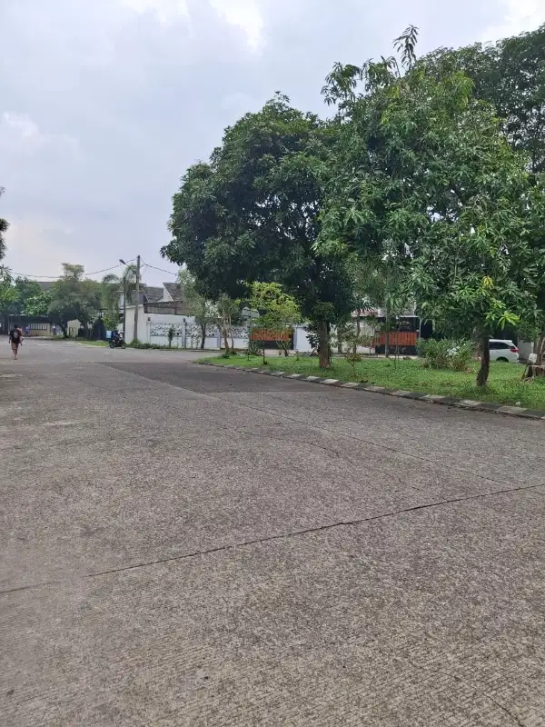 rumah besar boulevard harga murah