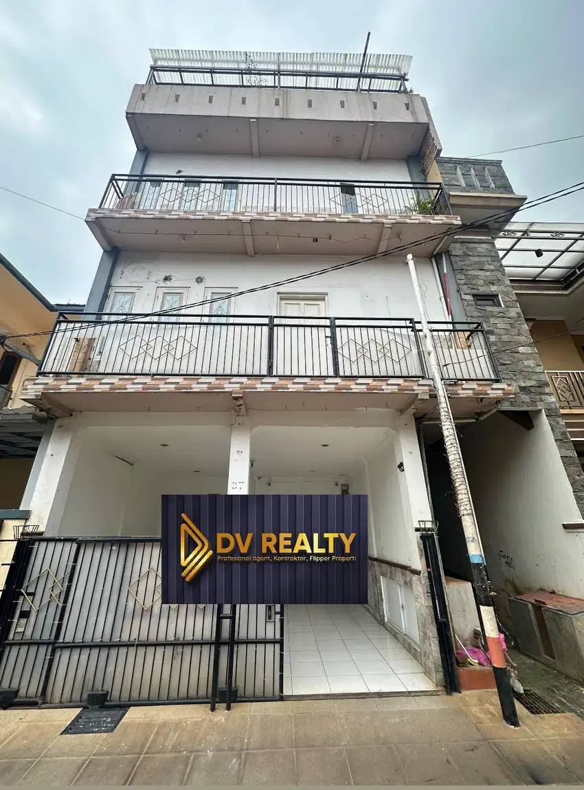 Dijual Rumah Siap huni 4 lantai Kranggan permai