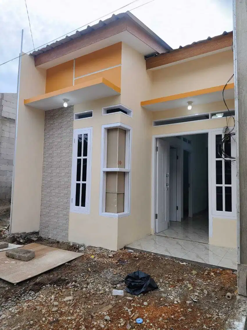 Rumah siap huni 2 kamar hanya 189 jutaan SHM dekat stasiun KRL