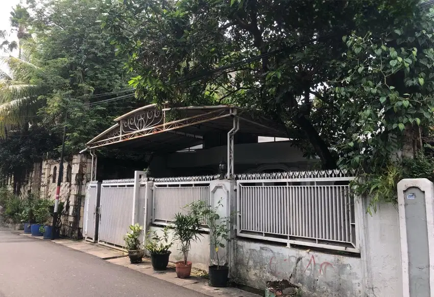 Rumah 2 Lantai di Mesjid Bendungan Cawang, 10 menit ke Tol Cililitan