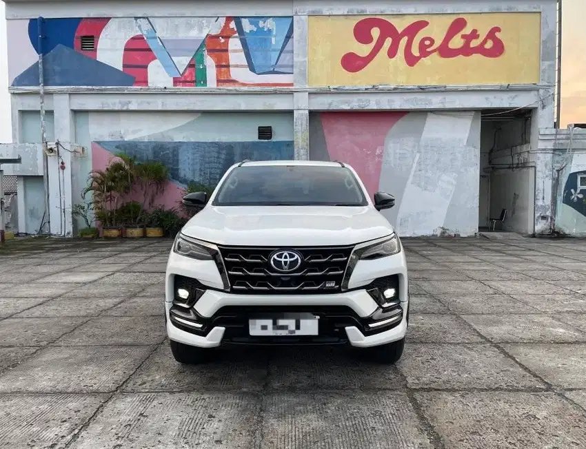 Fortuner VRZ GR 2.8 2023 LOW KM28RB