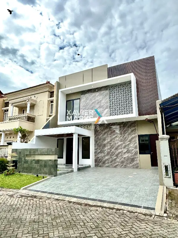 dijual rumah baru gress semi furnish di araya golf malang