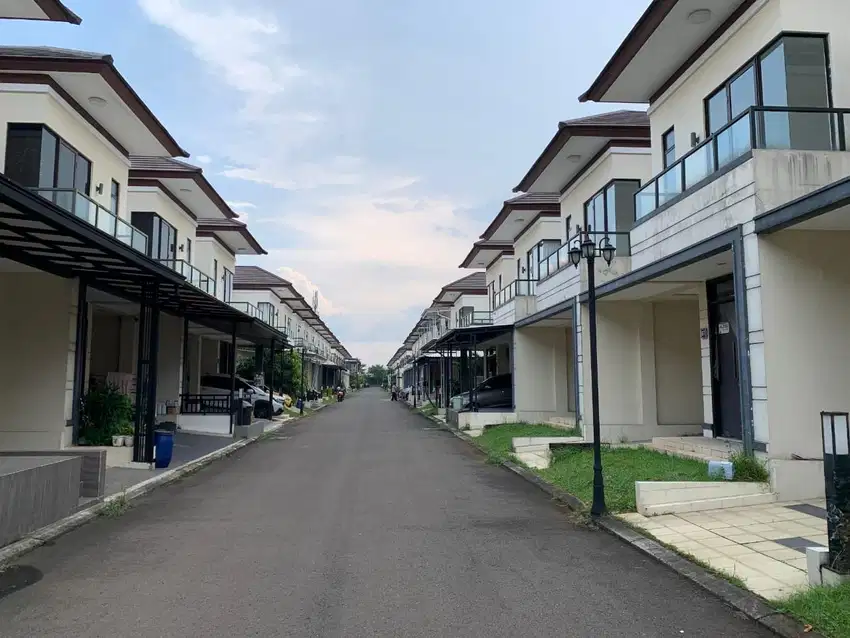 Dijual rumah lavon 2 lantai hanya 950juta nego