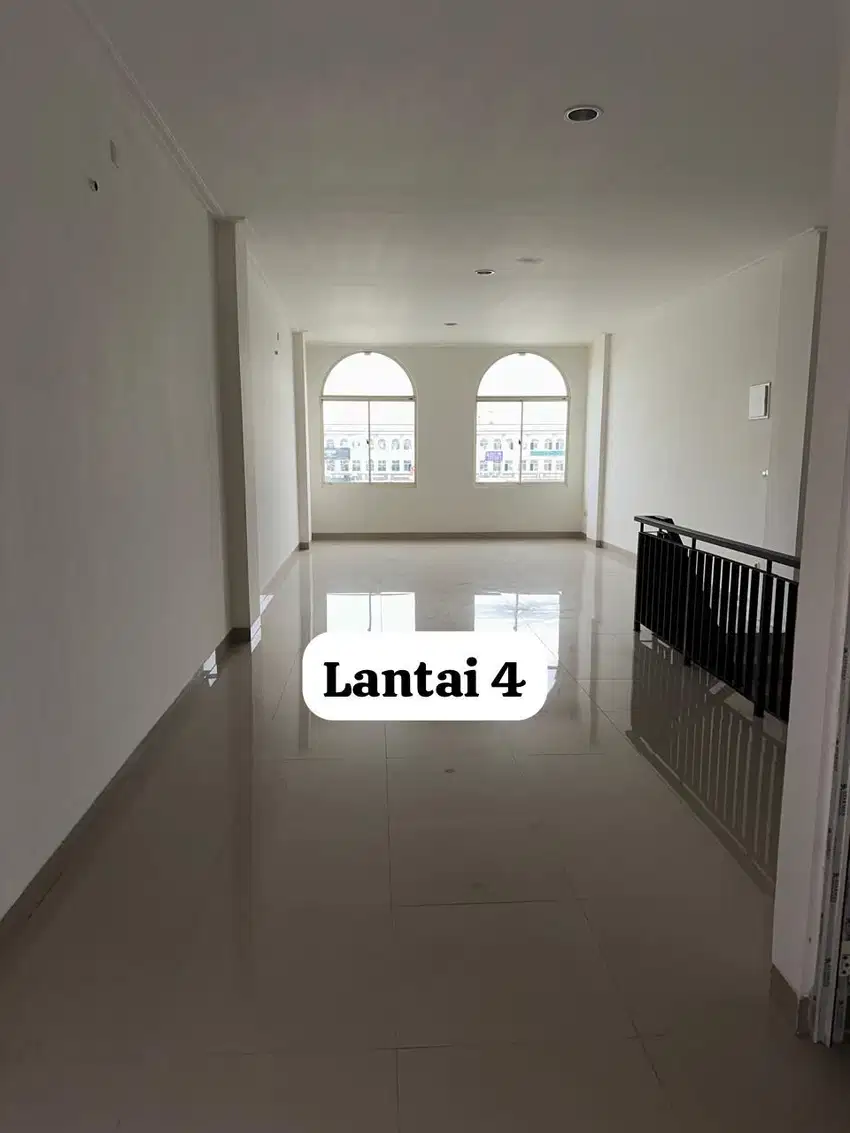 Disewakan ruko pik golf island 4,5 x15  ready dekat by the sea