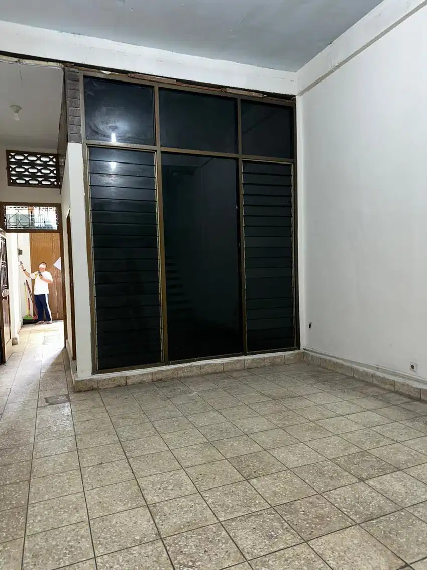 Rumah tinggal Tengku Umar 2,5 lantai Medan