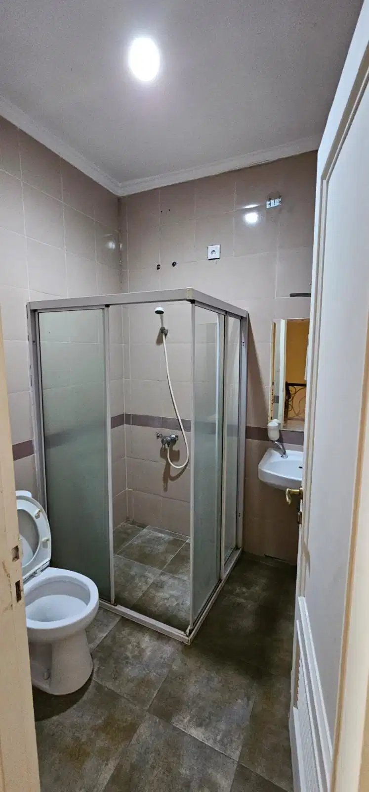 Disewakan rumah pik 6x15 kenari belakang pasar
