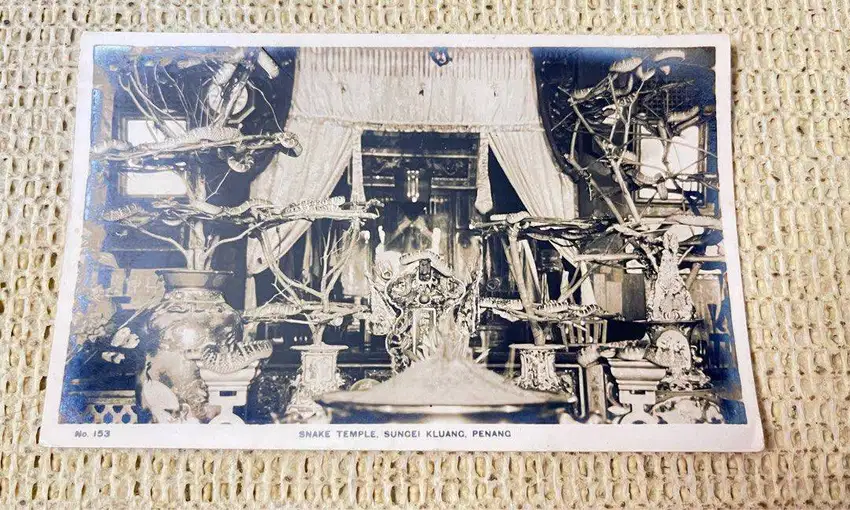 Kartu Pos antik “Snake Temple, Sungei Kluang, Penang”